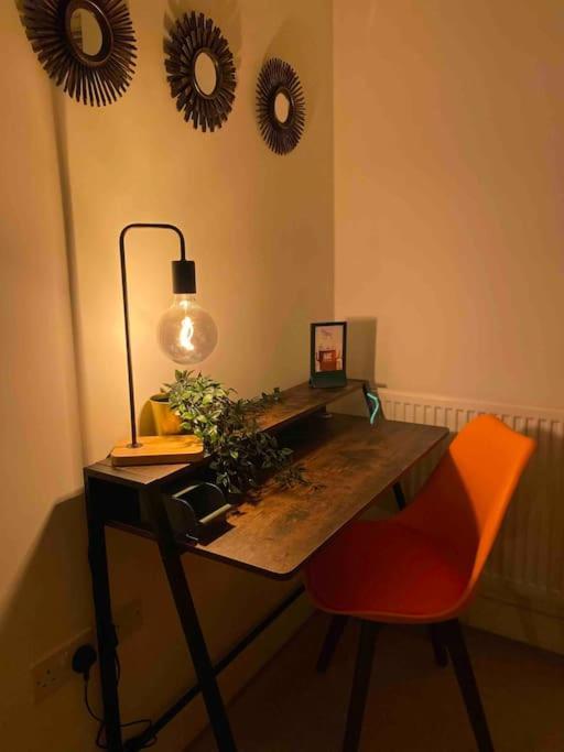 Luxury 2 Bedroom Waterfront Apartment With Balcony Newport  Eksteriør bilde